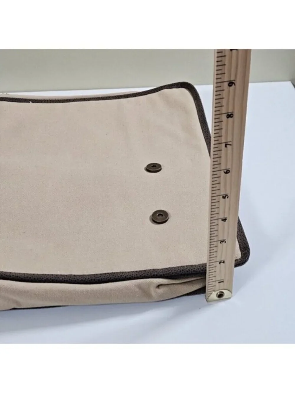 Kanata Sport Crossbody Messenger Bag Beige Canvas Pockets Shoulder Strap FLAW